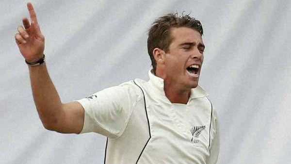  നന്നായി സ്വിങ് ചെയ്യുന്നു