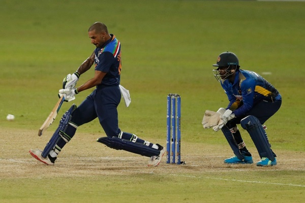 യാദവ് മടങ്ങിയെത്തി