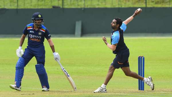  ധവാന്‍, ഭുവി ഇലവനുകള്‍