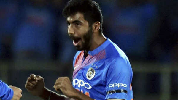  അശ്വിന്‍, ചഹല്‍, ഭുവി, ബുംറ (ബൗളിങ് നിര)