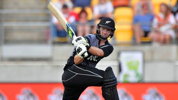 കോളിന്‍ മണ്‍റോ (ന്യൂസീലന്‍ഡ്)