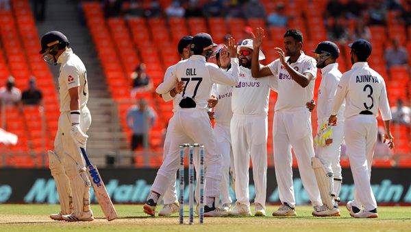 ഇംഗ്ലണ്ടിന്റെ ബാറ്റിങ് കരുത്ത് പോരാ