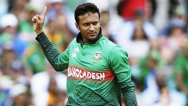 ഷക്കീബ് അല്‍ ഹസന്‍, മുത്തയ്യ മുരളീധരന്‍