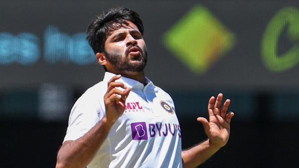 ഫസ്റ്റ് ക്ലാസ് പ്രകടനം