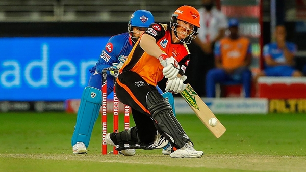 ഒരു ഐപിഎല്‍ സീസണില്‍ കൂടുതല്‍ അര്‍ധ സെഞ്ച്വറി