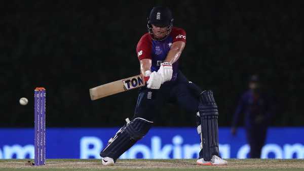  ഇംഗ്ലണ്ടിന്റെ ഇന്നിങ്‌സ്