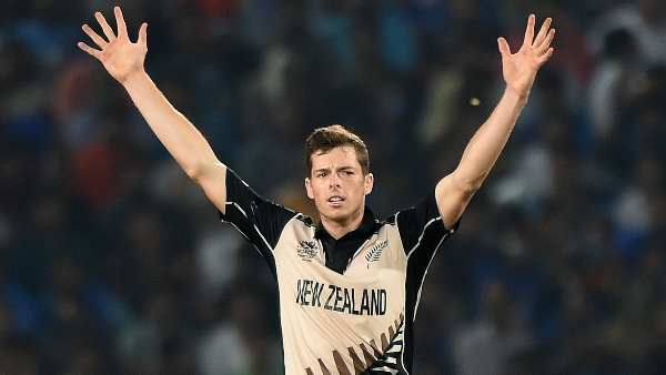  മിച്ചെല്‍ സാന്റ്‌നര്‍ (ചെന്നൈ സൂപ്പര്‍ കിങ്‌സ്)