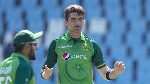 റാഷിദ് ഖാന്‍, ഷഹീന്‍ അഫ്രീദി, മുജീബുര്‍ റഹ്മാന്‍