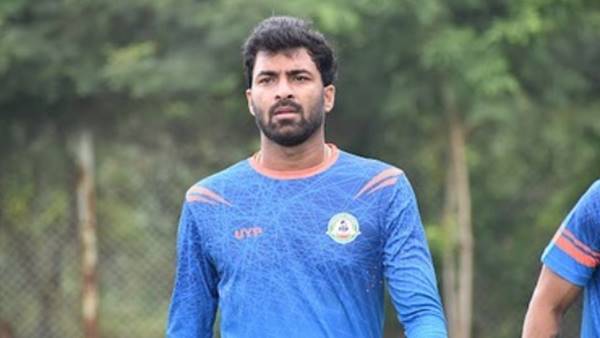 അക്ഷയ് കര്‍ണിവാര്‍ (വിദര്‍ഭ)