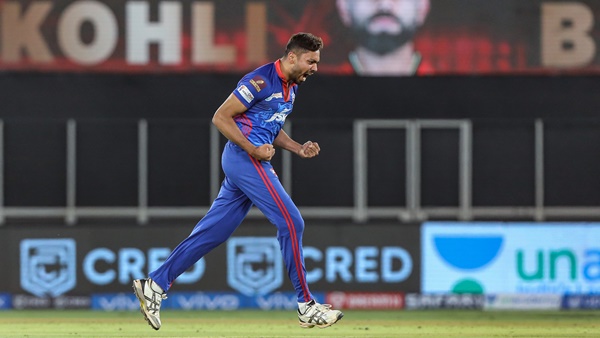 ആവേഷ് ഖാന്‍