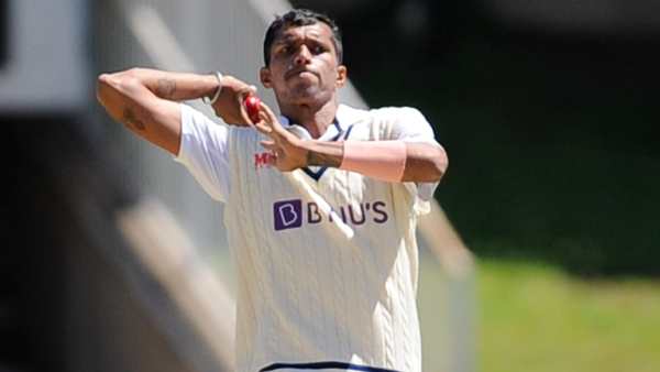  നായകന്‍ ഗോള്‍ഡന്‍ ഡെക്ക്