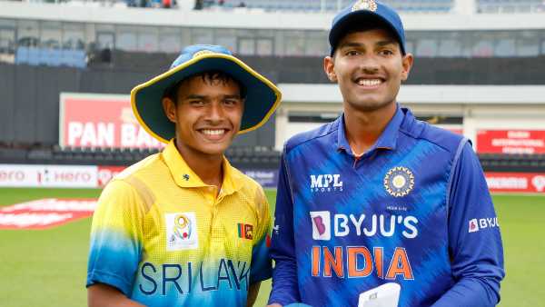 ലങ്കയുടെ ഇന്നിങ്സ് ലങ്കയുടെ ഇന്നിങ്സ്