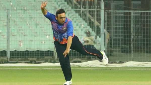  ബൗളിങില്‍ മിന്നി ജയ് ഷാ