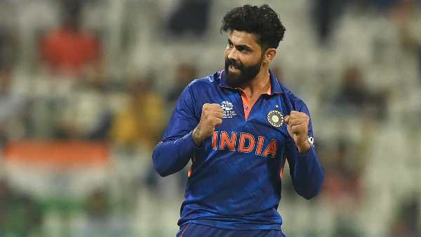  മൂന്ന് ഓള്‍റൗണ്ടര്‍മാര്‍