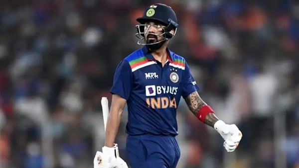 ഭാവി നായകനെ വളര്‍ത്തണം