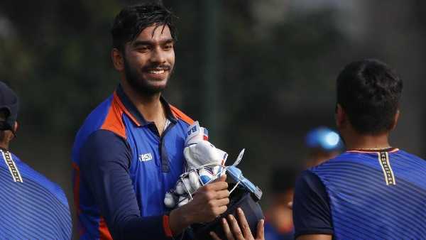  സിക്‌സറില്‍ വെങ്കടേഷ്