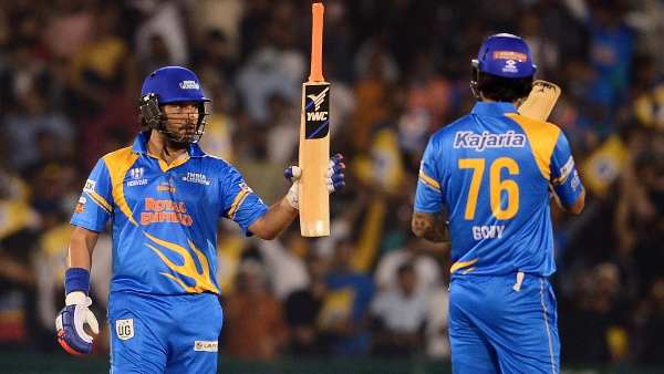  സിക്‌സര്‍ വീരനായി യുവരാജ്