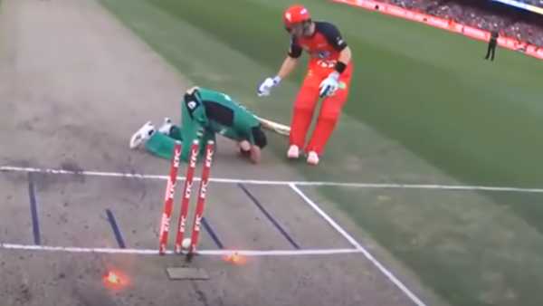  ആദം സാംപ