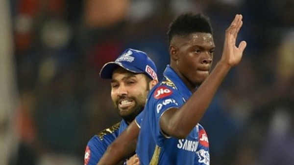 അല്സാരി ജോസഫിന്റെ ബൗളിങ് പ്രകടനം അല്സാരി ജോസഫിന്റെ ബൗളിങ് പ്രകടനം