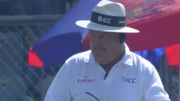 മാച്ച് റഫറിമാര്‍ ഇവര്‍