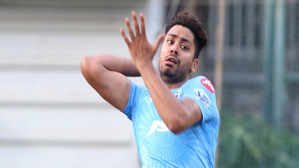 ആവേഷ് ഖാന്‍