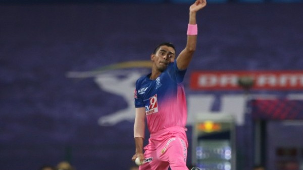 സണ്‍റൈസേഴ്‌സ് ഹൈദരാബാദ് (കാര്‍ത്തിക് ത്യാഗി)