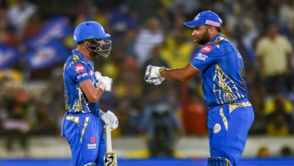 കറെന്‍ പൊള്ളാര്‍ഡ് - ഹര്‍ദിക് പാണ്ഡ്യ