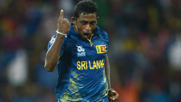  അജന്ത മെന്‍ഡിസ് (6/8, 6/16, എതിരാളി സിംബാബ്‌വെ, ഓസീസ്)