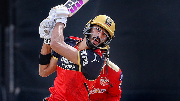 ബാംഗ്ലൂരില്‍ ഓപ്പണര്‍