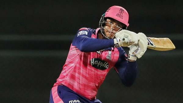 ഷിംറോണ് ഹെറ്റ്മെയര് (8 സിക്സര്) ഷിംറോണ് ഹെറ്റ്മെയര് (8 സിക്സര്)