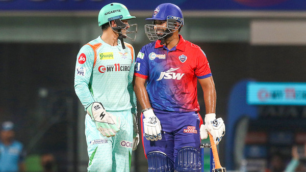 കുല്‍ദീപ് വരാനും വൈകി