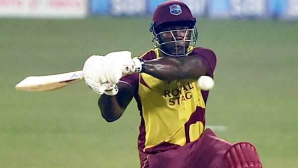 പവെലിനെ മുന്‍നിരയിലേക്കു പ്രൊമോട്ട് ചെയ്യണം