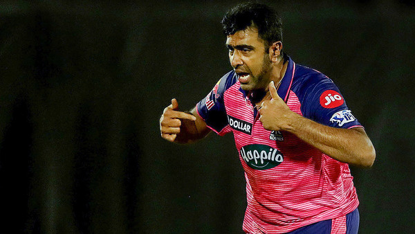 പിഞ്ച് ഹിറ്ററായി അശ്വിന്‍