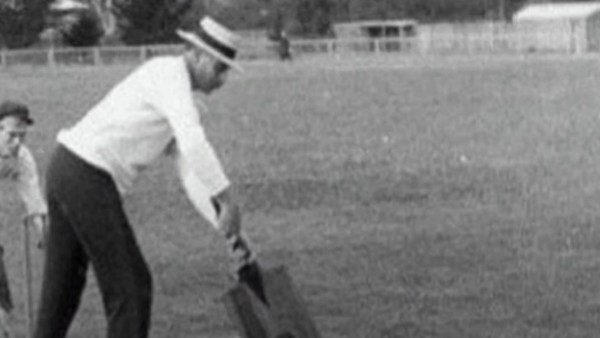 ദി മോണ്‍സ്റ്റര്‍ ബാറ്റ് -1771