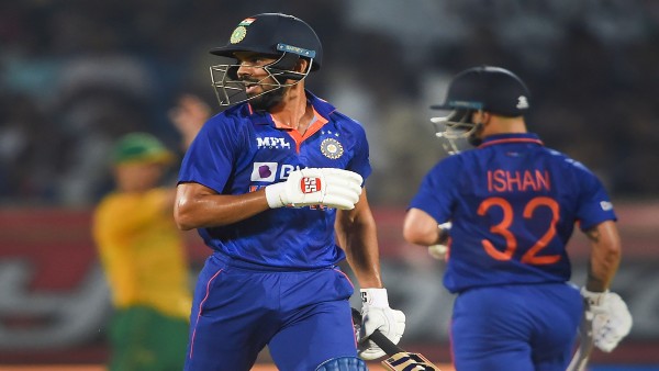 ഓപ്പണര്‍മാരുടെ പ്രകടനം