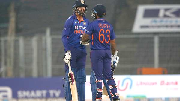 ബാറ്റിങ് പങ്കാളിയുമായി ആശയവിനിമയം