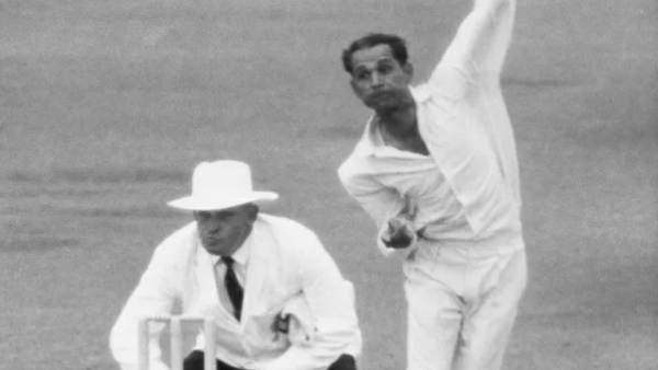 ബാപ്പു നട്കര്‍ണി (തുടരെ 21 മെയ്ഡനുകള്‍)