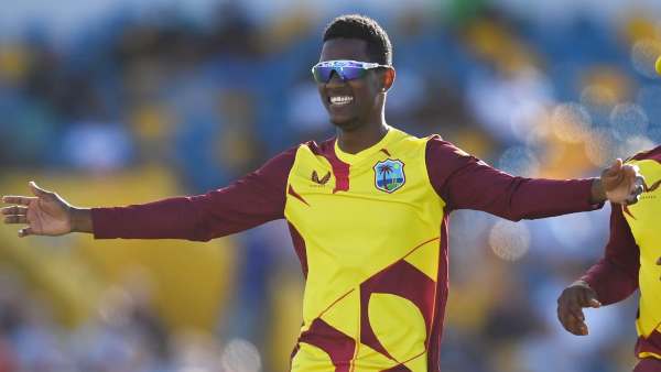 അക്കീല്‍ ഹൊസെയ്ന്‍