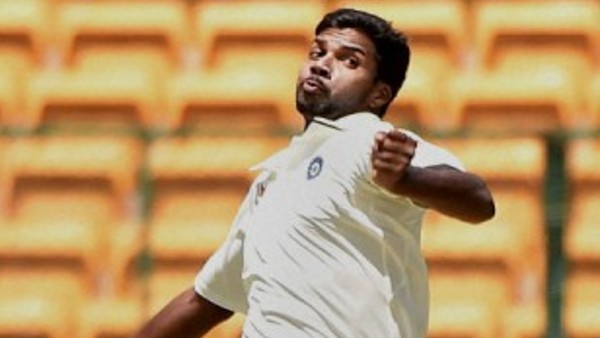 വരുണ്‍ ആരോണ്‍