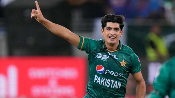 വേഗമേറിയ പേസര്‍മാര്‍