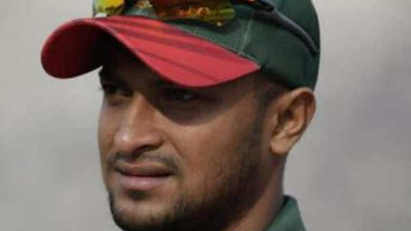 ഷാക്വിബുല്‍ ഹസന്‍ (ബംഗ്ലാദേശ്)