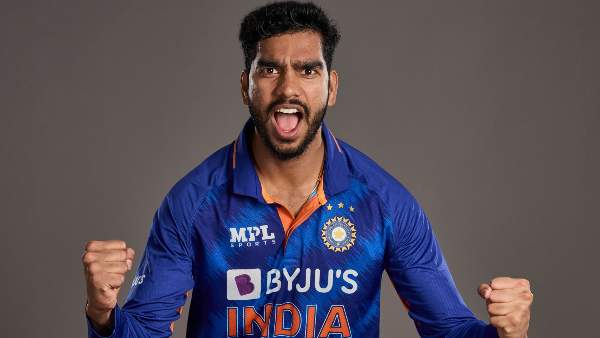 വെങ്കടേഷ് അയ്യര്‍