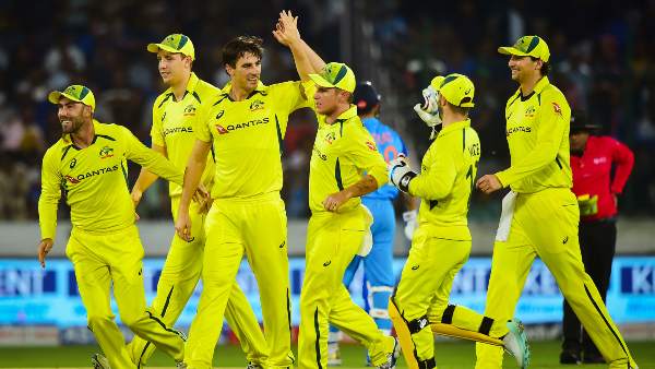 ഫീല്‍ഡിങിലും നിയന്ത്രണം