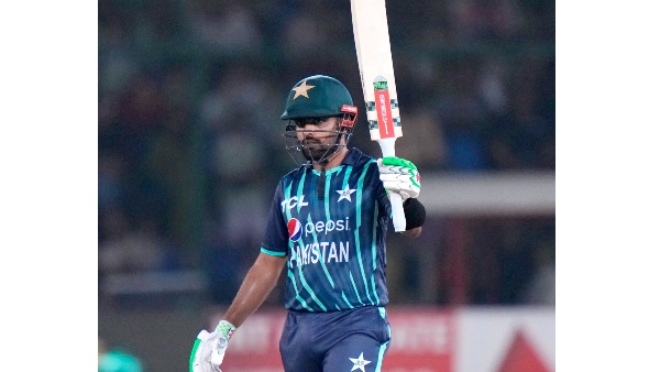 ബാബറും റിസ്വാനും നട്ടെല്ല് ബാബറും റിസ്വാനും നട്ടെല്ല്