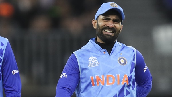 ദിനേശ് കാര്‍ത്തിക്