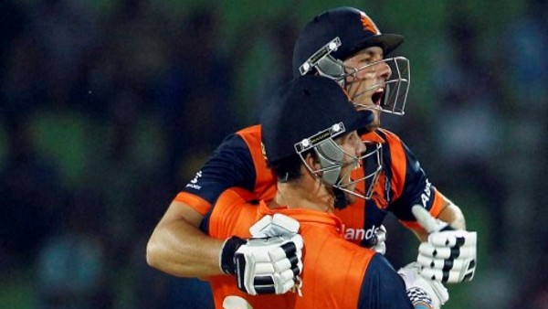 ഇംഗ്ലണ്ടിനെ തോല്‍പ്പിച്ച് ഹോളണ്ട്