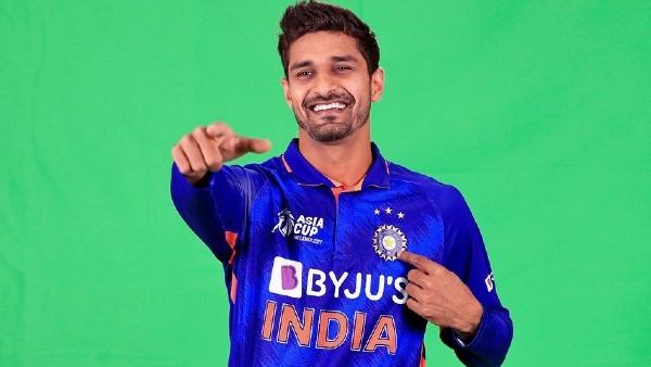 ഹൂഡയെ എവിടെ കളിപ്പിക്കും