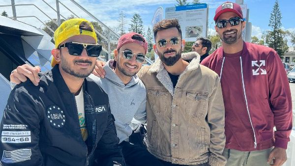 ഒരുമിച്ച് ഫോട്ടോയില്ല