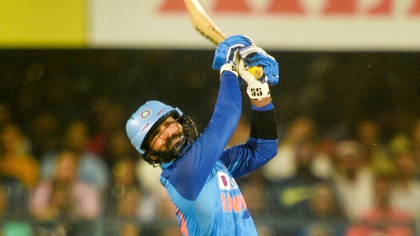 ദിനേശ് കാര്‍ത്തിക്