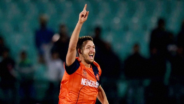 ഊബര്‍ ഈറ്റ്‌സ് ഡ്രൈവർ 